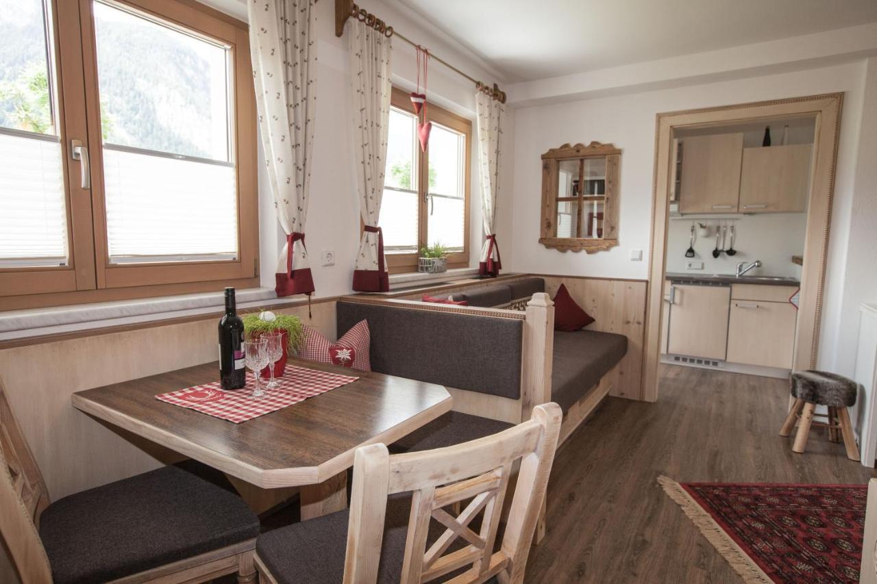 Apart Angela Mayrhofen Værelse billede